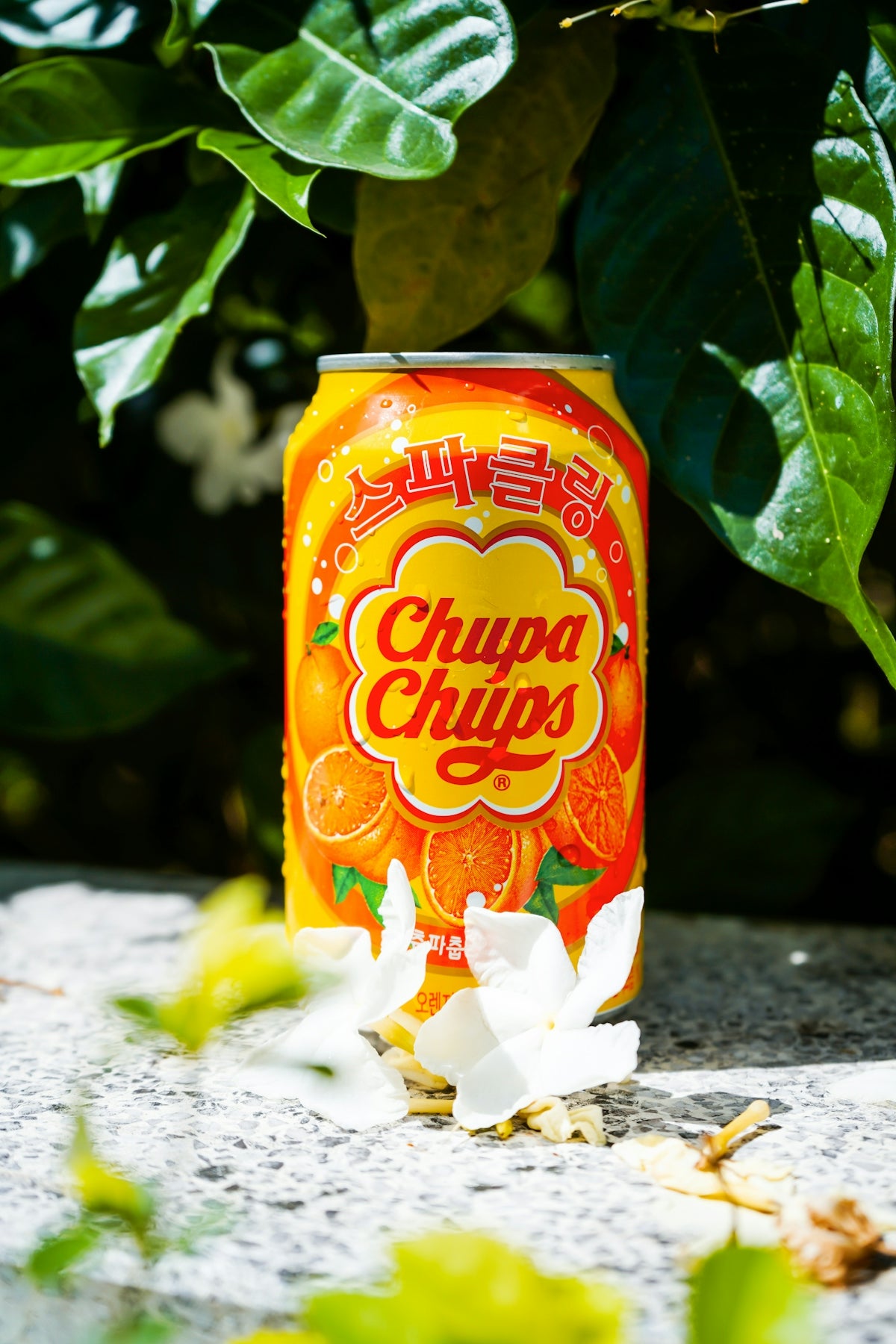 a can of chupa chups sitting on a table
